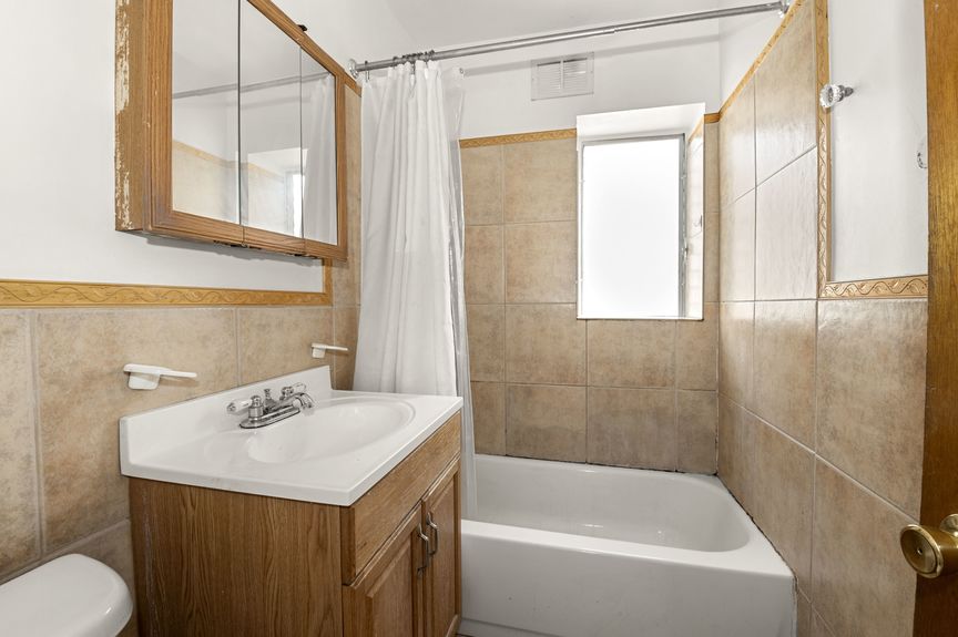 Bathroom on the second floor of 22-31 Crescent Street