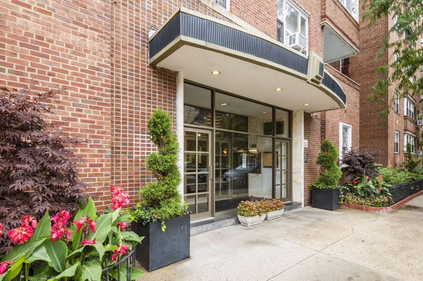 Exterior of the Carlton House Co-Op