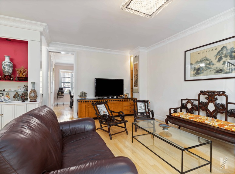 Living room photo of 34-29 72nd Street in Jackson Heights