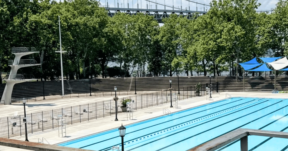 Astoria Park Pool