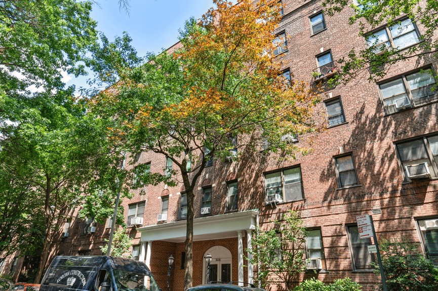 one-bedroom-coop-apartment-jackson-heights-queens-nyc (12)