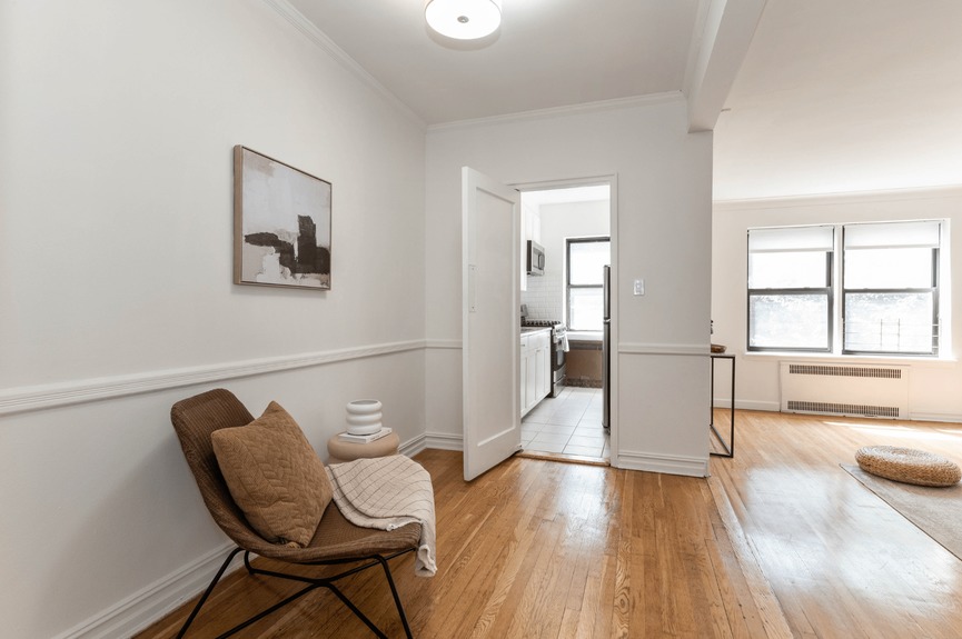 one-bedroom-coop-apartment-jackson-heights-queens-nyc (17)
