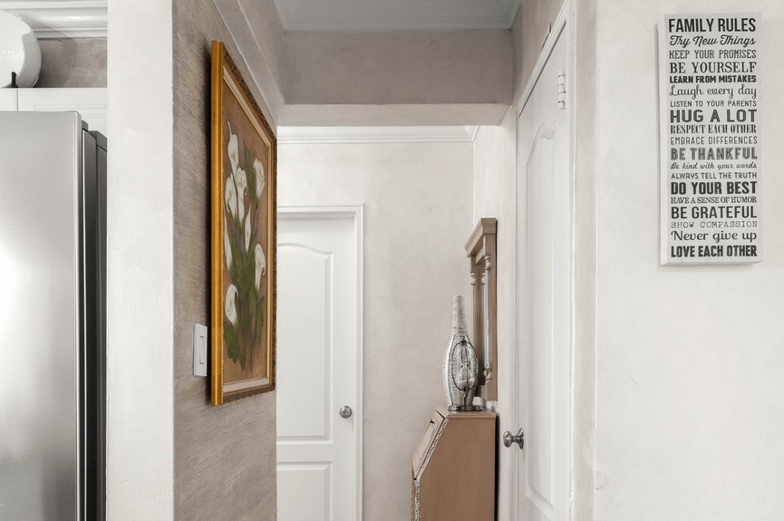 southridge-section-one-apartment-for-sale-jackson-heights-queens-ny-compass (1)