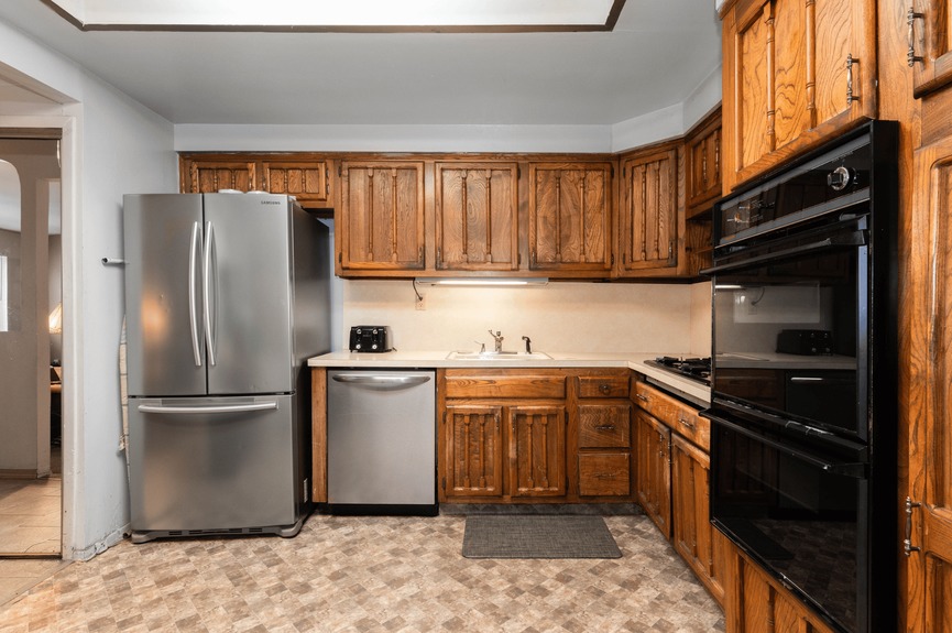 two-family-home-for-sale-bergen-beach-compass (3)