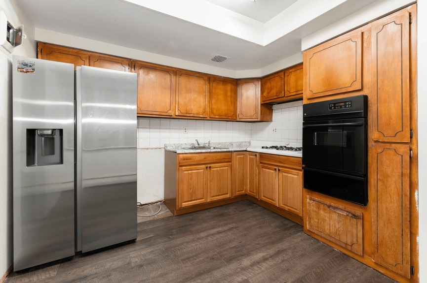 two-family-home-for-sale-bergen-beach-compass (7)