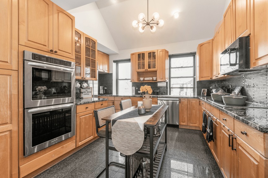 astoria-duplex-condo-property-for-sale-queens-ny-compass-vasilis-kokoris (7)