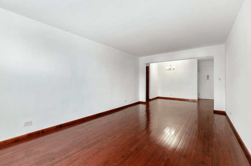 jackson-heights-for-sale-properties-queens-ny-compass (18)