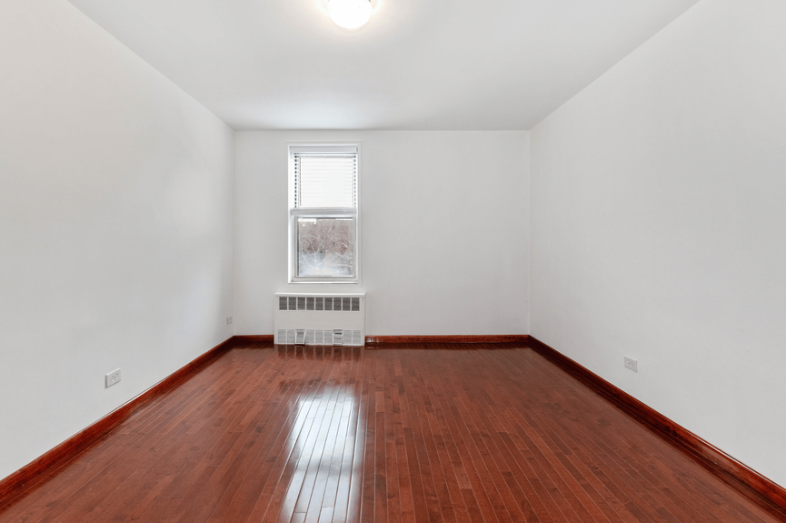 jackson-heights-for-sale-properties-queens-ny-compass (9)