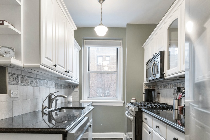 laburnum-court-apartment-property-for-sale-jackson-heights-compass-vasilis-kokoris (14)