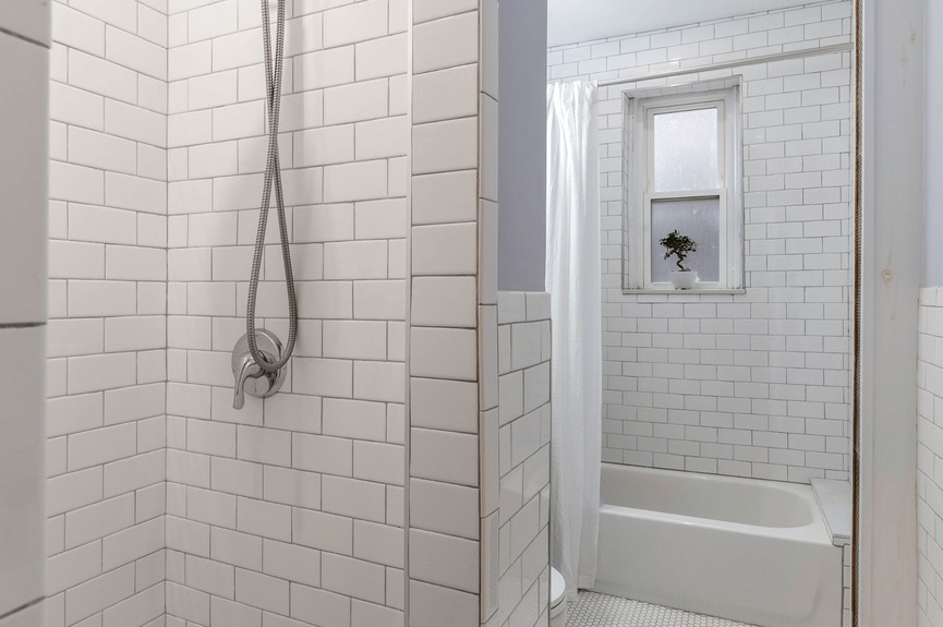 saybrook-property-apartment-for-sale-jackson-heights-queens-ny-compass-vasilis-kokoris (1)