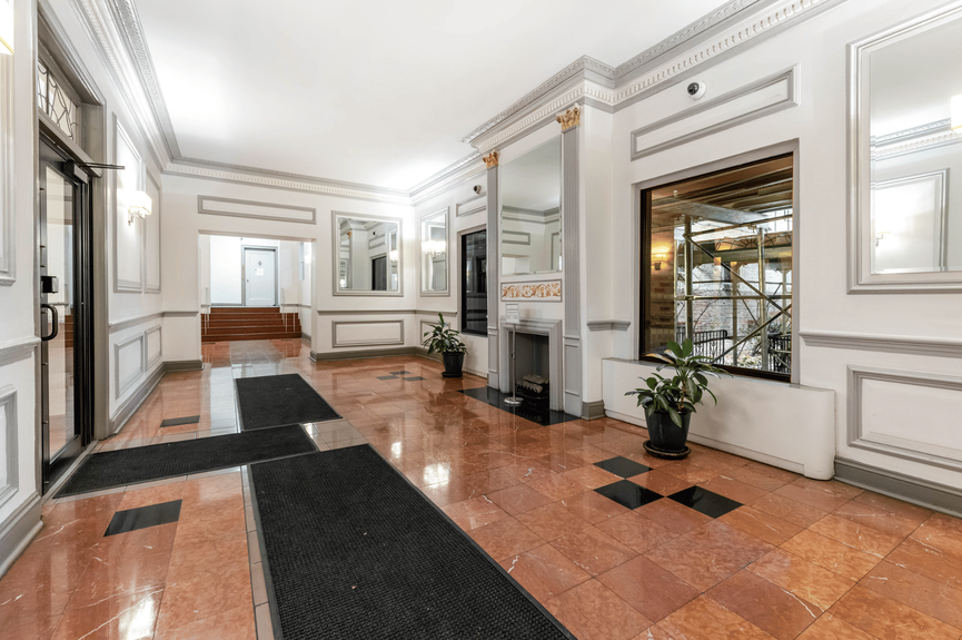 saybrook-property-apartment-for-sale-jackson-heights-queens-ny-compass-vasilis-kokoris (13)