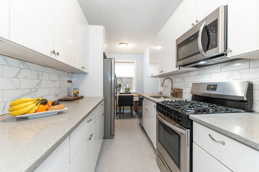 saybrook-property-apartment-for-sale-jackson-heights-queens-ny-compass-vasilis-kokoris (6)