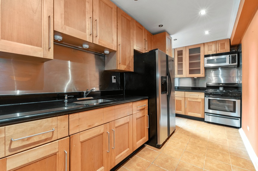 southridge-section-3-coop-apartment-for-sale-jackson-heights-queens-ny-compass (8)