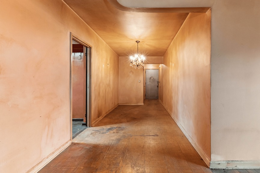 southridge-section-3-coop-apartment-property-for-sale-jackson-heights-queens-ny-compass (13)