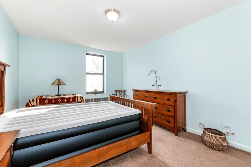 1-bedroom-coop-apartment-for-sale-jackson-heights-queens-nyc (4)