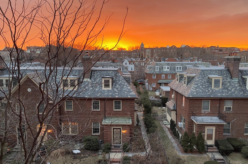 jackson-heights-homes-for-sale-queens-nyc-realtor-zillow-compass (18)