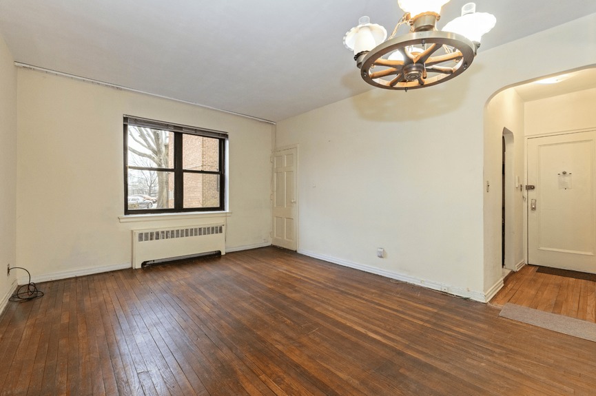 jackson-heights-homes-for-sale-queens-nyc-realtor-zillow-compass (3)