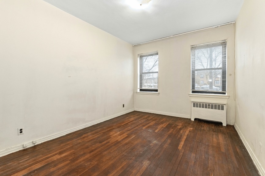 jackson-heights-homes-for-sale-queens-nyc-realtor-zillow-compass (8)