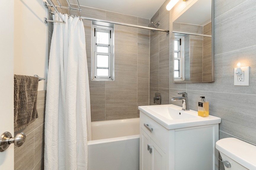 jamaica-queens-nyc-homes-for-sale-realtor-zillow-compass (12)