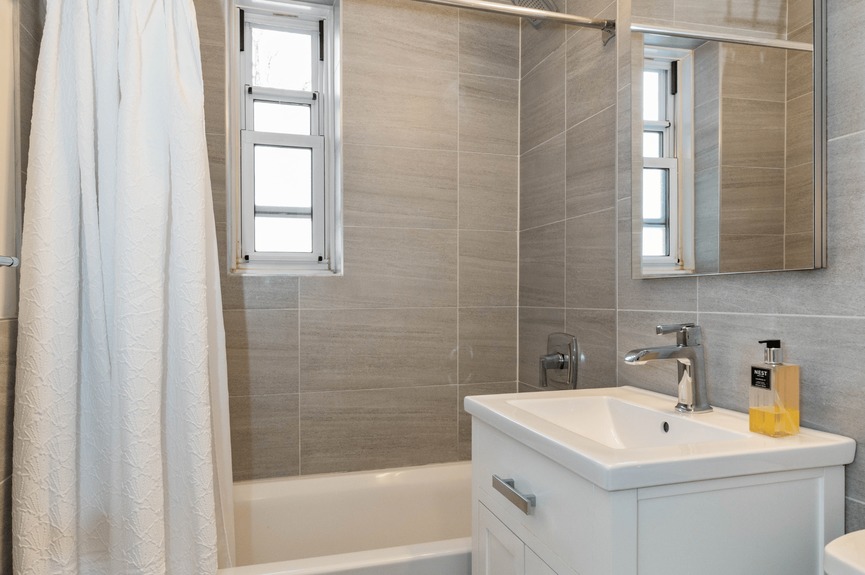 jamaica-queens-nyc-homes-for-sale-realtor-zillow-compass (13)