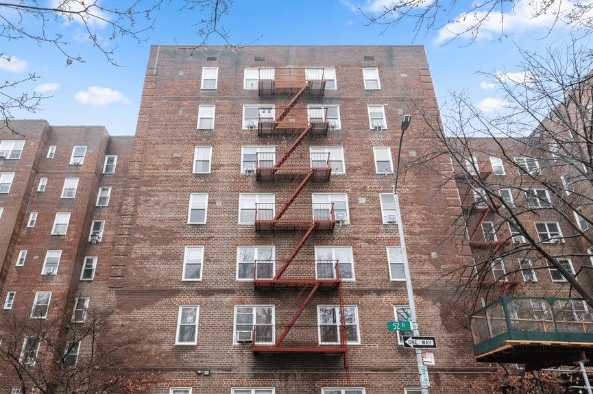 sunnyhill-gardens-woodside-homes-for-sale-nyc (14)