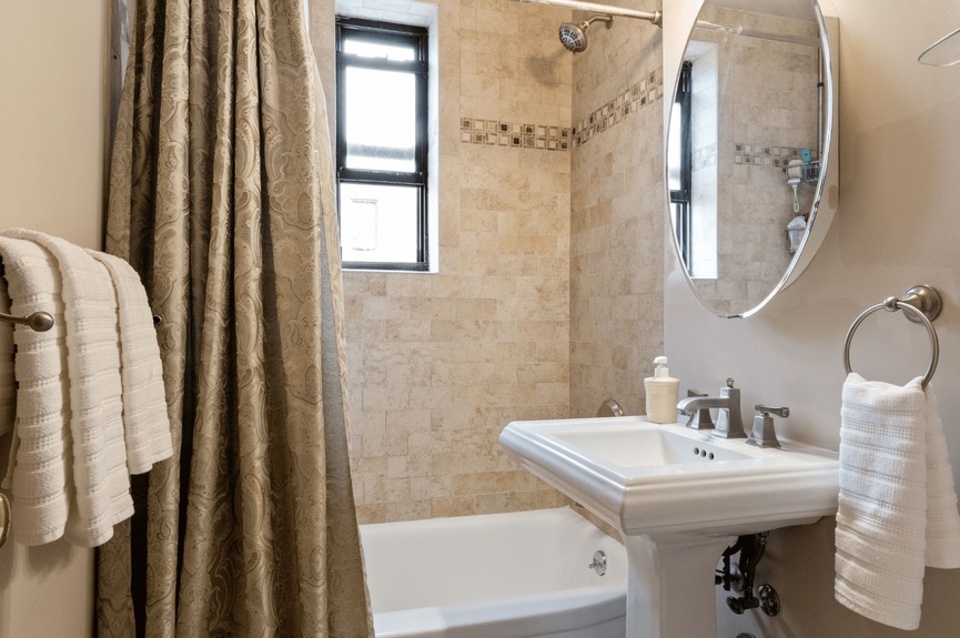 jackson-heights-homes-for-sale-queens-nyc (17)