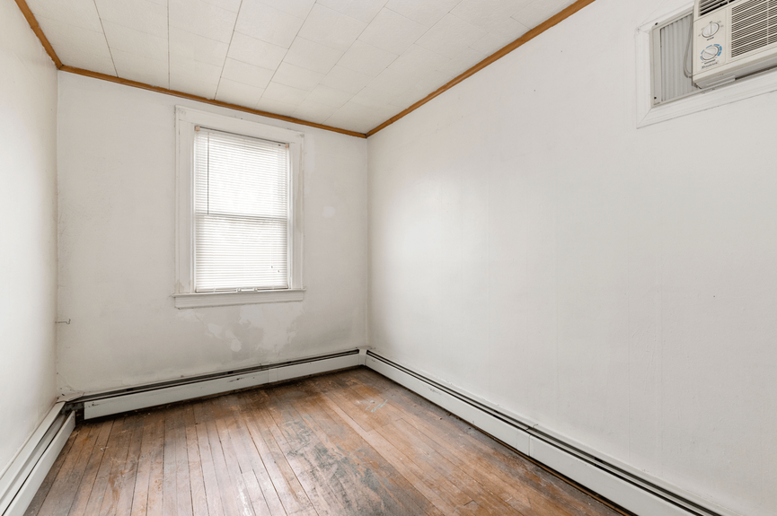 ozone-park-homes-for-sale-queens-nyc (17)