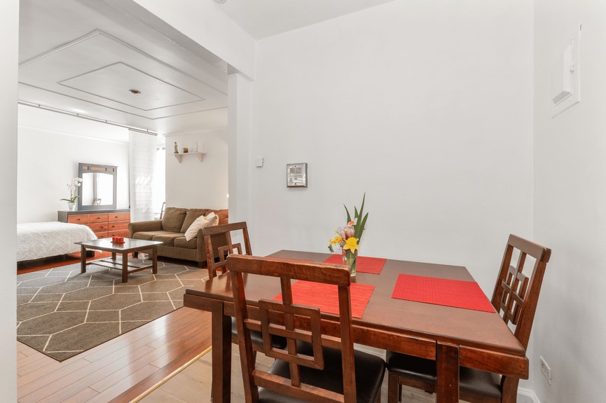 sunnyside-home-for-sale-queens-nyc (8)