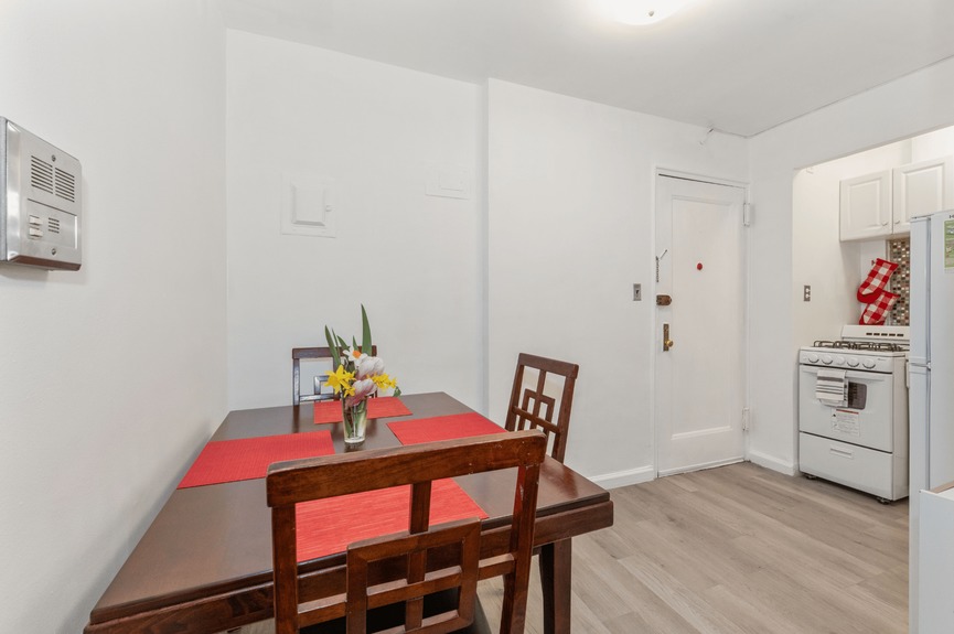 sunnyside-home-for-sale-queens-nyc (9)