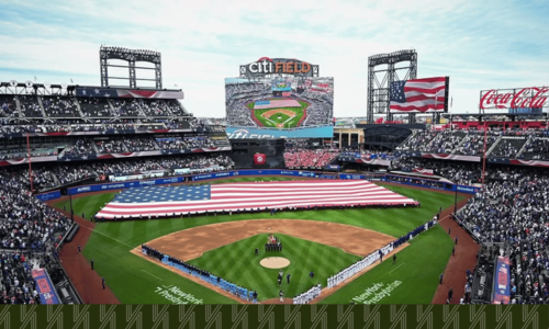 Why Queens Locals Can’t Stop Snapping Pics at Citi Field (…