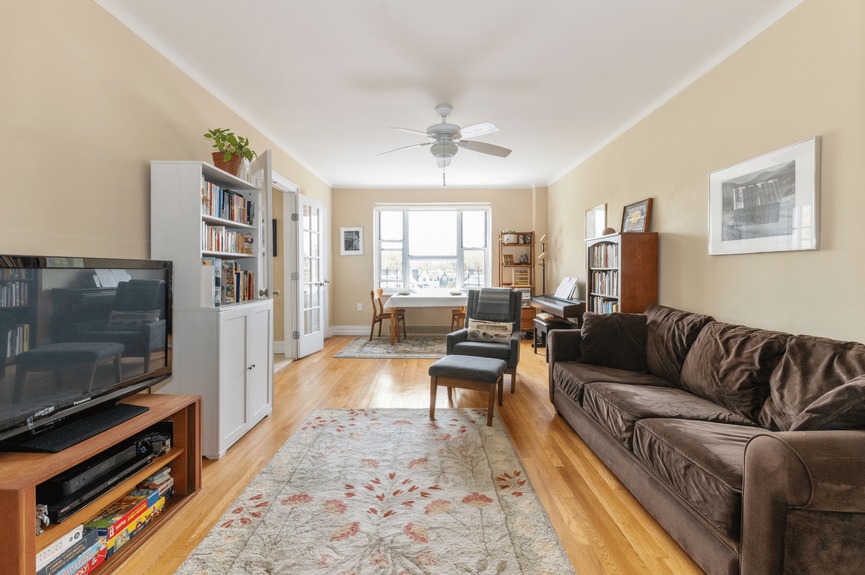 jackson-heights-queens-nyc-homes-for-sale-realtor-zillow-compass (1)