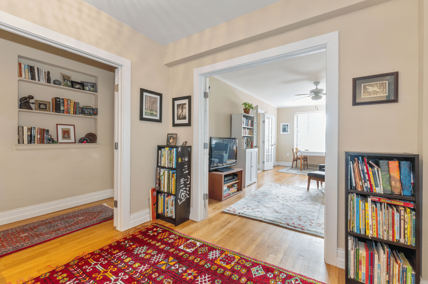 jackson-heights-queens-nyc-homes-for-sale-realtor-zillow-compass (2)