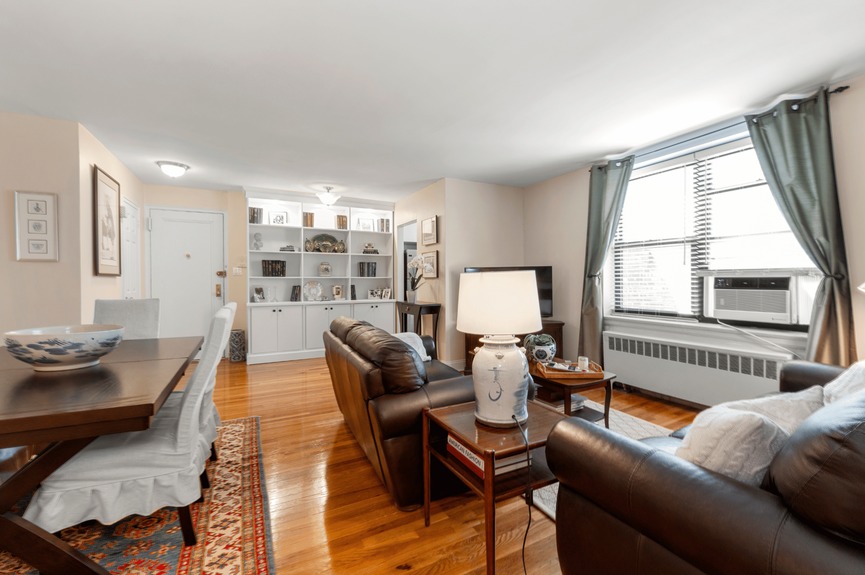 east-elmhurst-house-for-sale-queens-nyc (6)