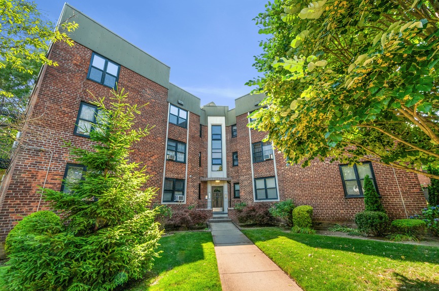 east-elmhurst-house-for-sale-queens-nyc