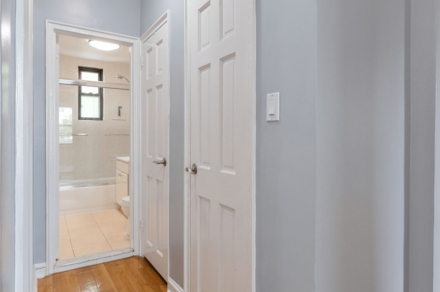 east-elmhurst-queens-nyc-house-for-sale (16)