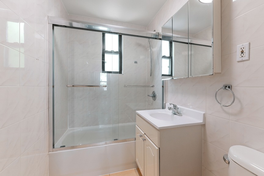 east-elmhurst-queens-nyc-house-for-sale (17)