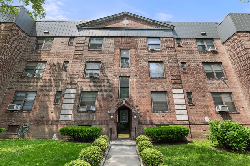 east-elmhurst-queens-nyc-house-for-sale