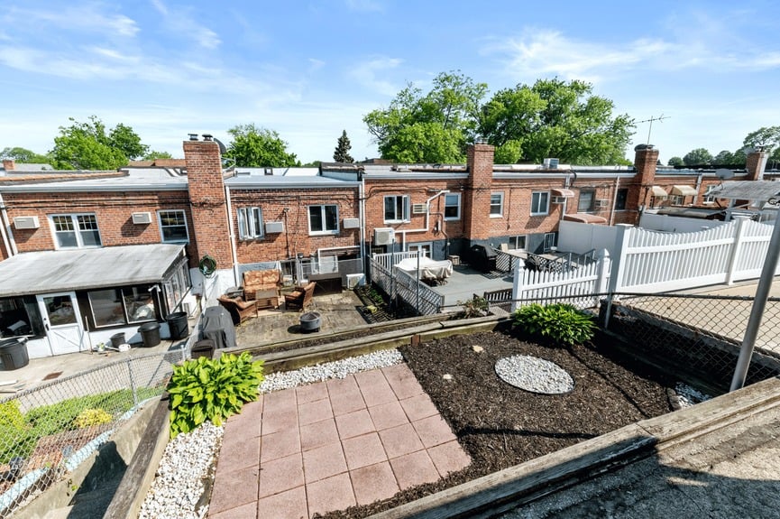 middle-village-homes-for-sale-queens-nyc (19)