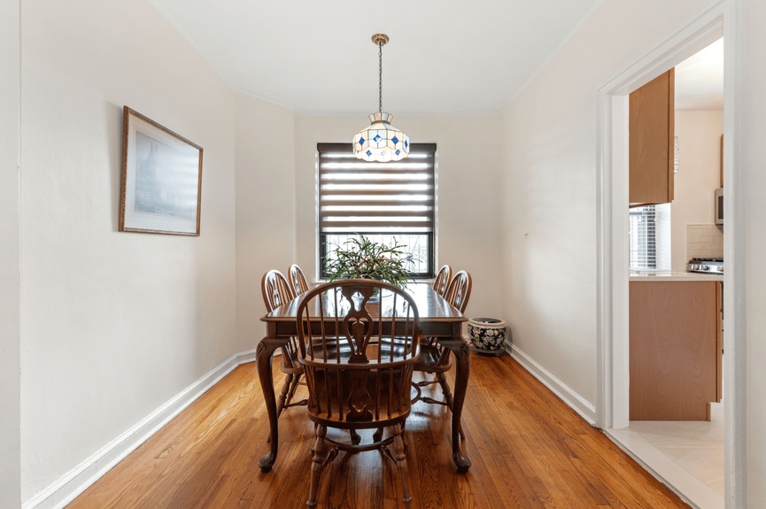 garden-bay-manor-home-queens (8)