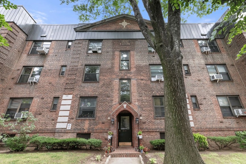 apartment-for-sale-queens (2)