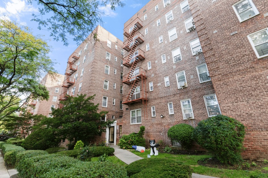 woodside-apartment-for-sale-queens-nyc