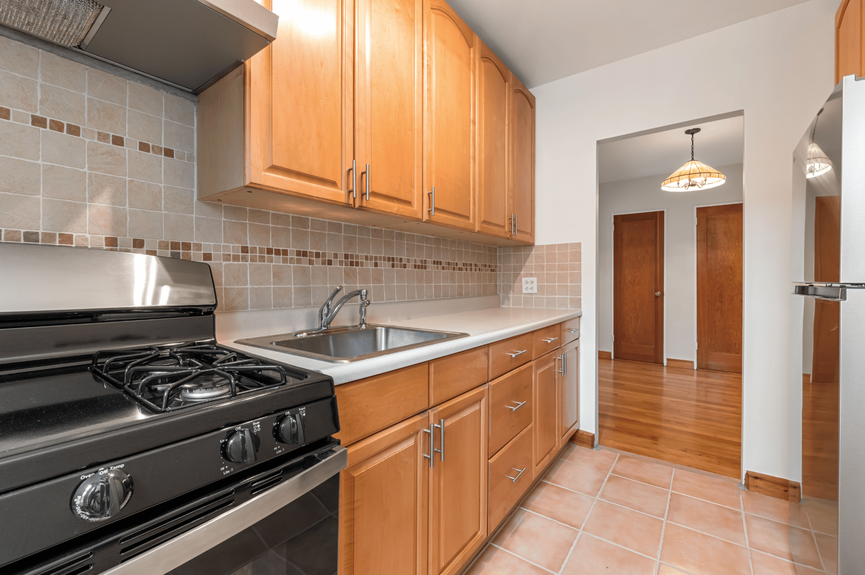 woodside-apartment-for-sale-queens (12)
