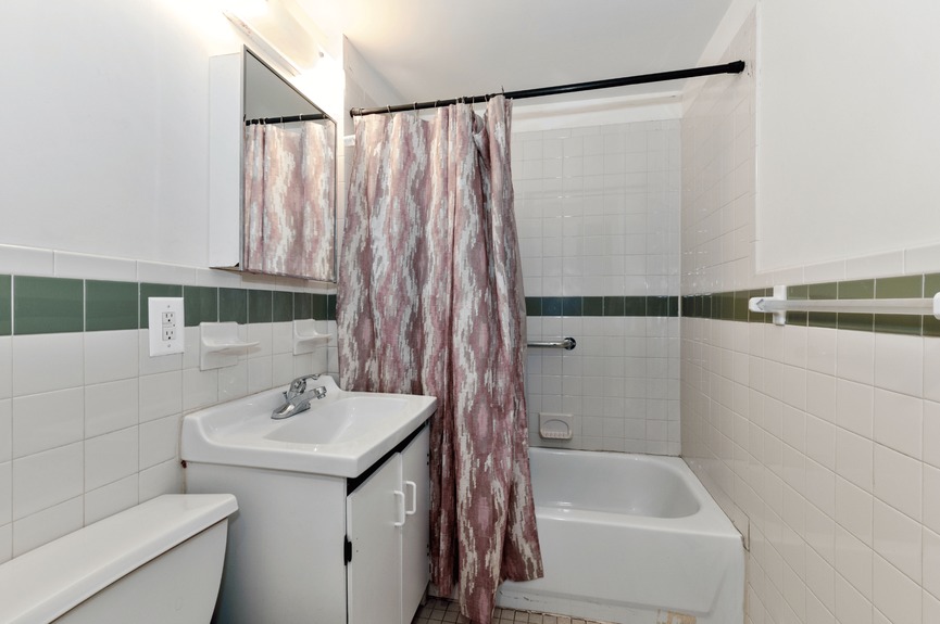 Bathroom at 426 54th St, a multi-family home in Sunset Park, Brooklyn (11220).