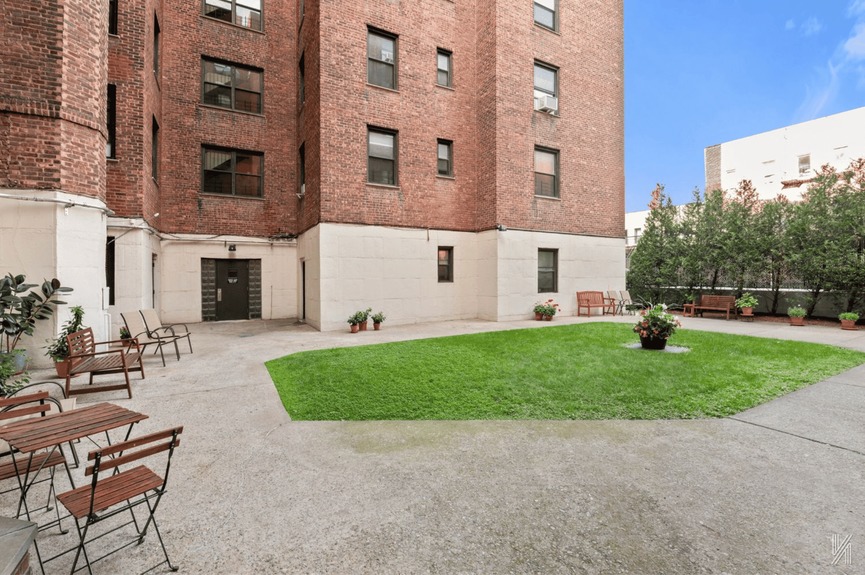 Courtyard at 25-40 31st Ave, Unit 6E, a co-op apartment in Astoria, Queens (11106).