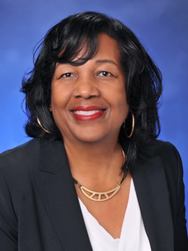 Headshot- Karen Nixon (Edited)
