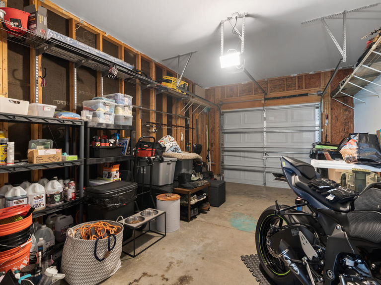 803 Hadel Pl Knightdale NC 27545 USA-033-003-Garage-MLS_Size