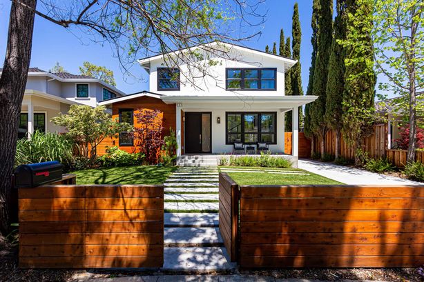 1_231_Myrtle_Street Redwood_City California 7