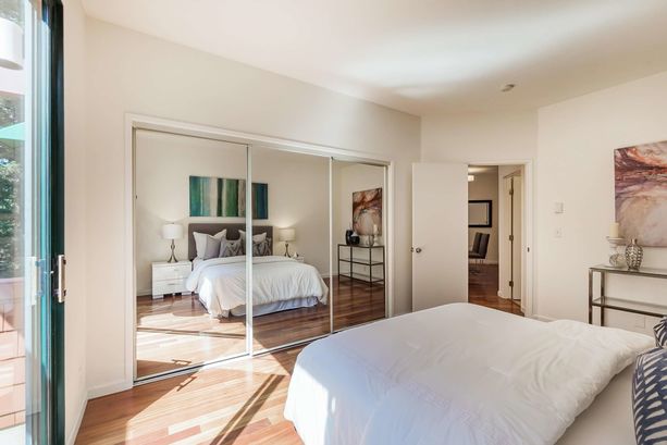 13_4250_El_Camino_Real_A302 Palo_Alto California 23