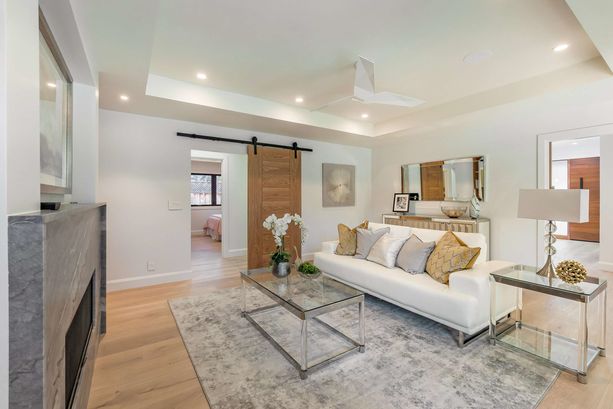 15_220_De_Anza_Lane Los_Altos California 9