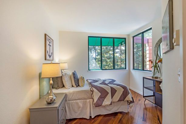 15_4250_El_Camino_Real_A302 Palo_Alto California 17